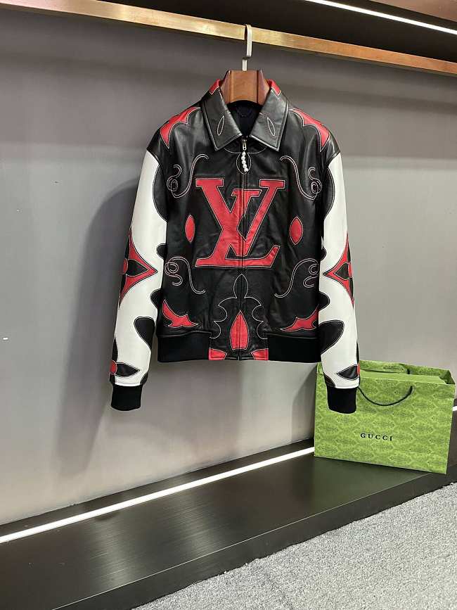 Louis Vuitton Outerwear 12 - 1