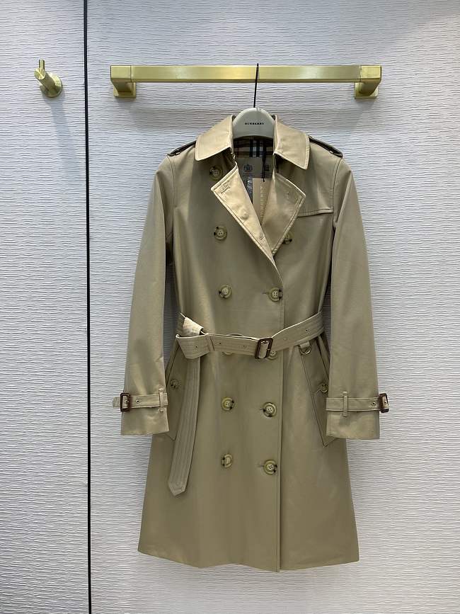 Burberry trench coat 8 - 1