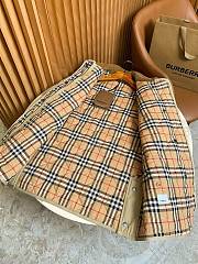 Burberry outwear 03 - 4