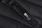 Moncler Down jackets 09 - 2