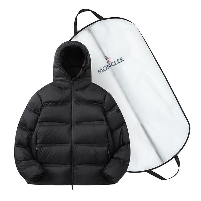 Moncler Down jackets 19 - 1