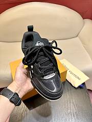 Louis Vuitton Trainer Sneaker 10 - 5