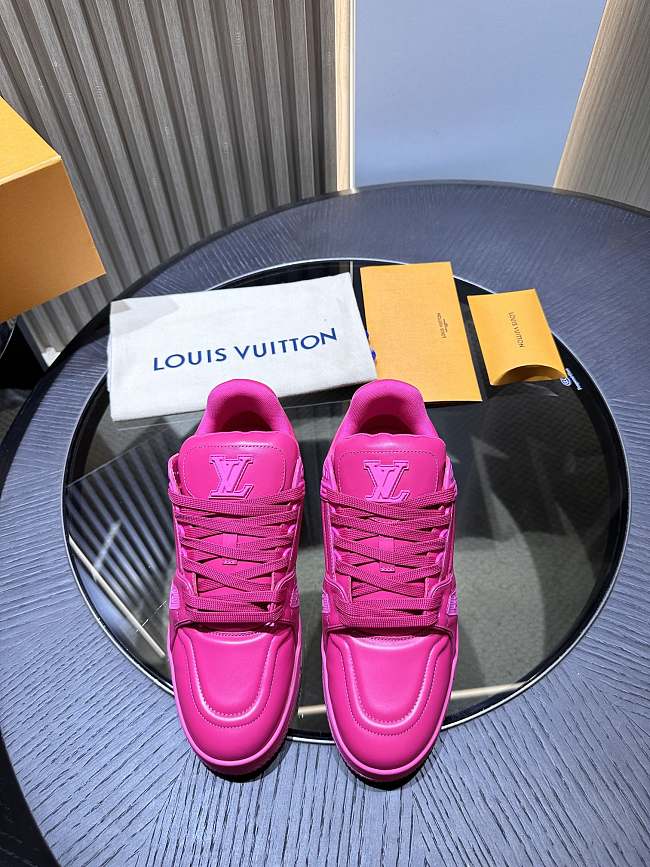 Louis Vuitton Trainer Sneaker 11 - 1