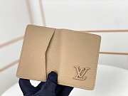 LV  apricot wallet  M81730 7*11*1CM - 2