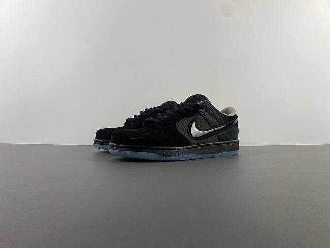 Division Street x Nike Dunk Low Lux “Oregon Black” HV1470-001 - 1