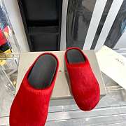 Marni Slides Fur red - 4