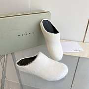 Marni Slides Fur white - 5