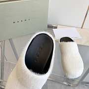 Marni Slides Fur white - 3