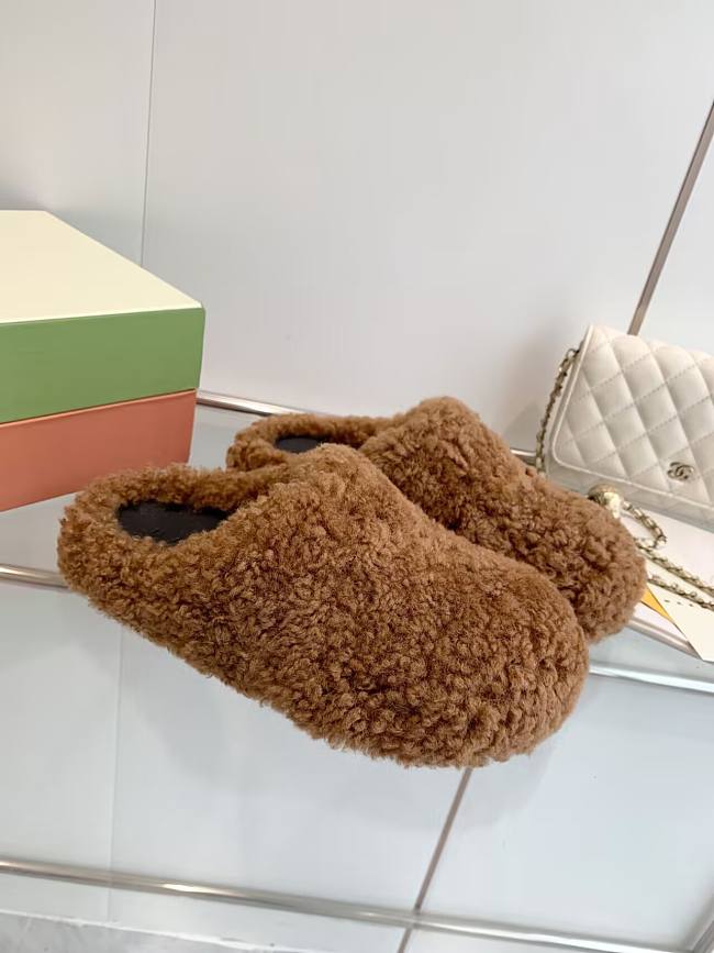 Marni Slides Fur brown - 1