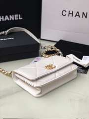 Chanel 19 lambskin flap white bag 19x11.5x7cm - 5