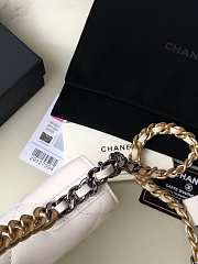 Chanel 19 lambskin flap white bag 19x11.5x7cm - 2