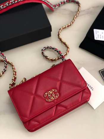 Chanel 19 lambskin flap red bag 19x11.5x7cm