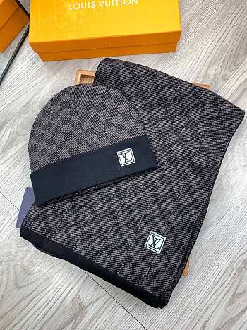 LV scarf hat set 036