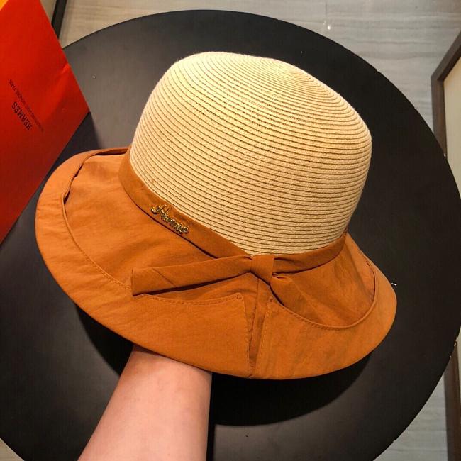 	 Hermès hat 200409G brown - 1