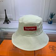 Supreme hat 200409W  white - 1