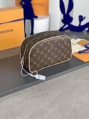 LV Clutch bag  brown print  25.5*17*9CM - 3