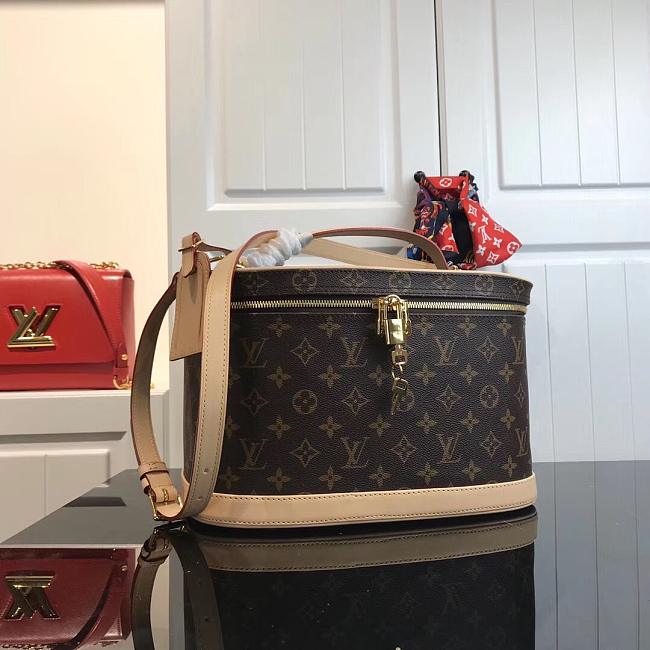 LV NICE Cosmetic bag M47280 31.5x20x21cm - 1