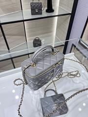 Chanel lambskin cosmetic handbag gray 20241008J- 17x9.55x8cm - 4