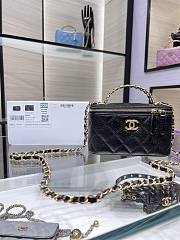 Chanel calfskin cosmetic black bag AP2805Y   17x9.5x8cm - 1