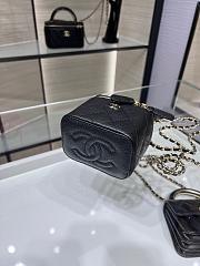 Chanel calfskin makeup bag AP1340Y 11x8.5x7cm - 5