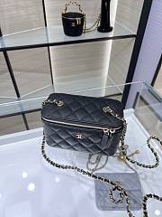 Chanel calfskin makeup blck bag  AP1341Y 16x8x10cm - 3