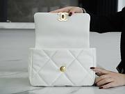 Chanel 19 Handbag Lambskin white 16x26x9cm - 5