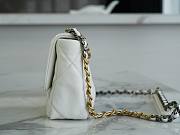 Chanel 19 Handbag Lambskin white 16x26x9cm - 4