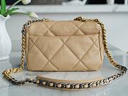 Chanel 19 Handbag Lambskin brown 16x26x9cm - 4