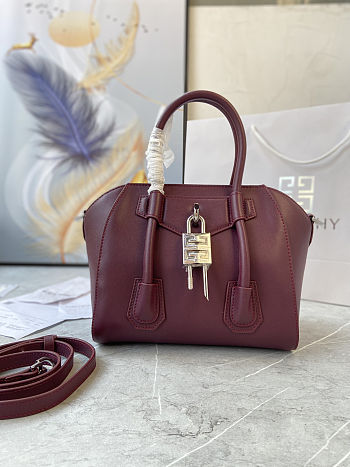 	 Givenchy antignoa 4106J wine 23x27x13cm