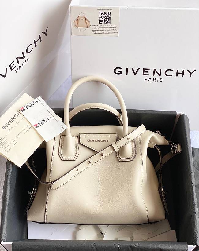 Givenchy Handbag 230919K white 30x8x25cm - 1