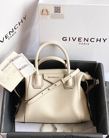 Givenchy Handbag 230919K white 30x8x25cm