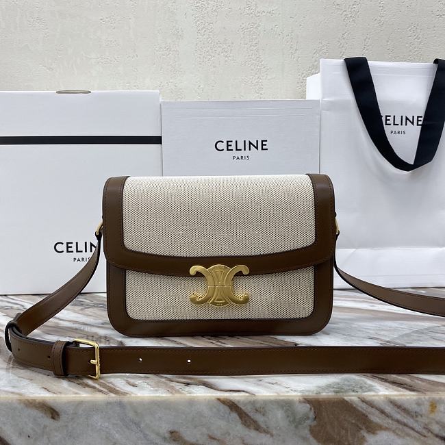 	 Celine medium triumph bag 121020D-7 22x16.5x7cm - 1