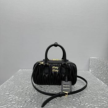 MiuMiu Handbag  5555  black -20x10x5cm 