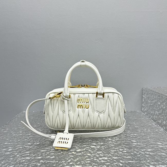 MiuMiu Handbag 5555 white -20x10x5cm - 1