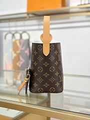 LV x TM ALL IN BB -18*16*12CM - 5