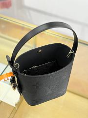 LV x TM ALL IN BB black  18*16*12CM - 3