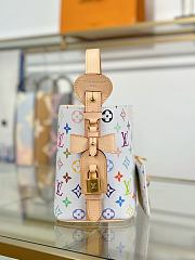 LV x TM ALL IN BB white 18*16*12CM - 3