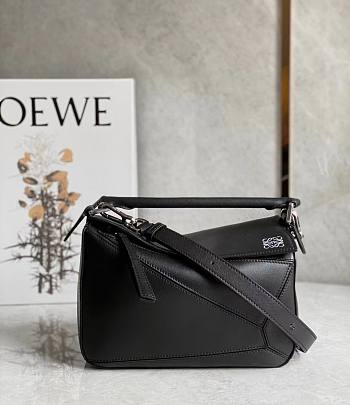 	 Loewe puzzle  bag black 24*14*11cm