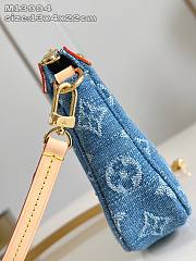 LV Pochette Accessoires M13994  13 x 4 x 22  - 2