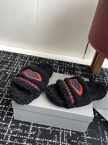 Balenciaga Furry Heart Slide Black