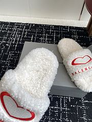 Balenciaga Furry Heart Slide White - 4