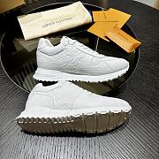 LV Run Away 02 - 3