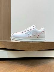 LV Sneaker 17 - 2