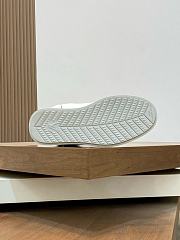 LV Sneaker 17 - 3