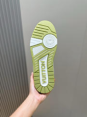Louis Vuitton Trainer Sneaker 15 - 2