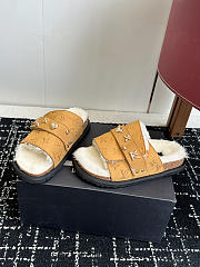 LV plush slippers 01 - 1