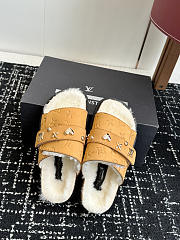 LV plush slippers 01 - 2