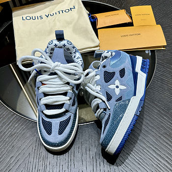 LV Sneaker 23