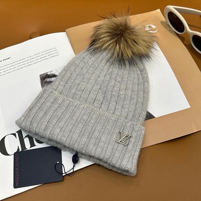 LV knitted hat - 1