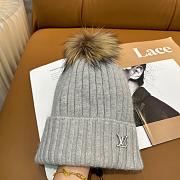 LV knitted hat - 3